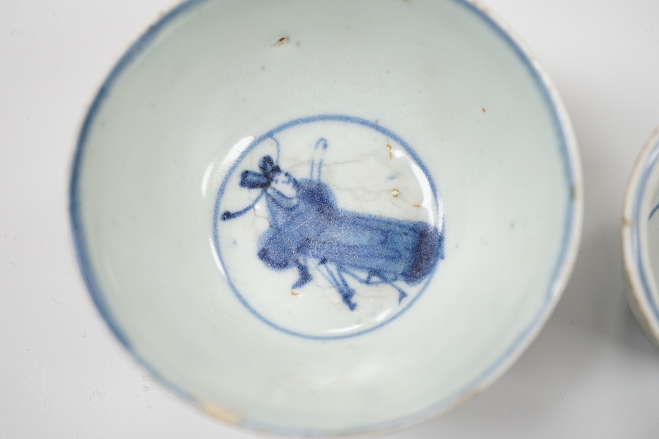 Two Chinese late Ming blue and white tea bowls, Wanli period,. Largest 8.5cm diameter